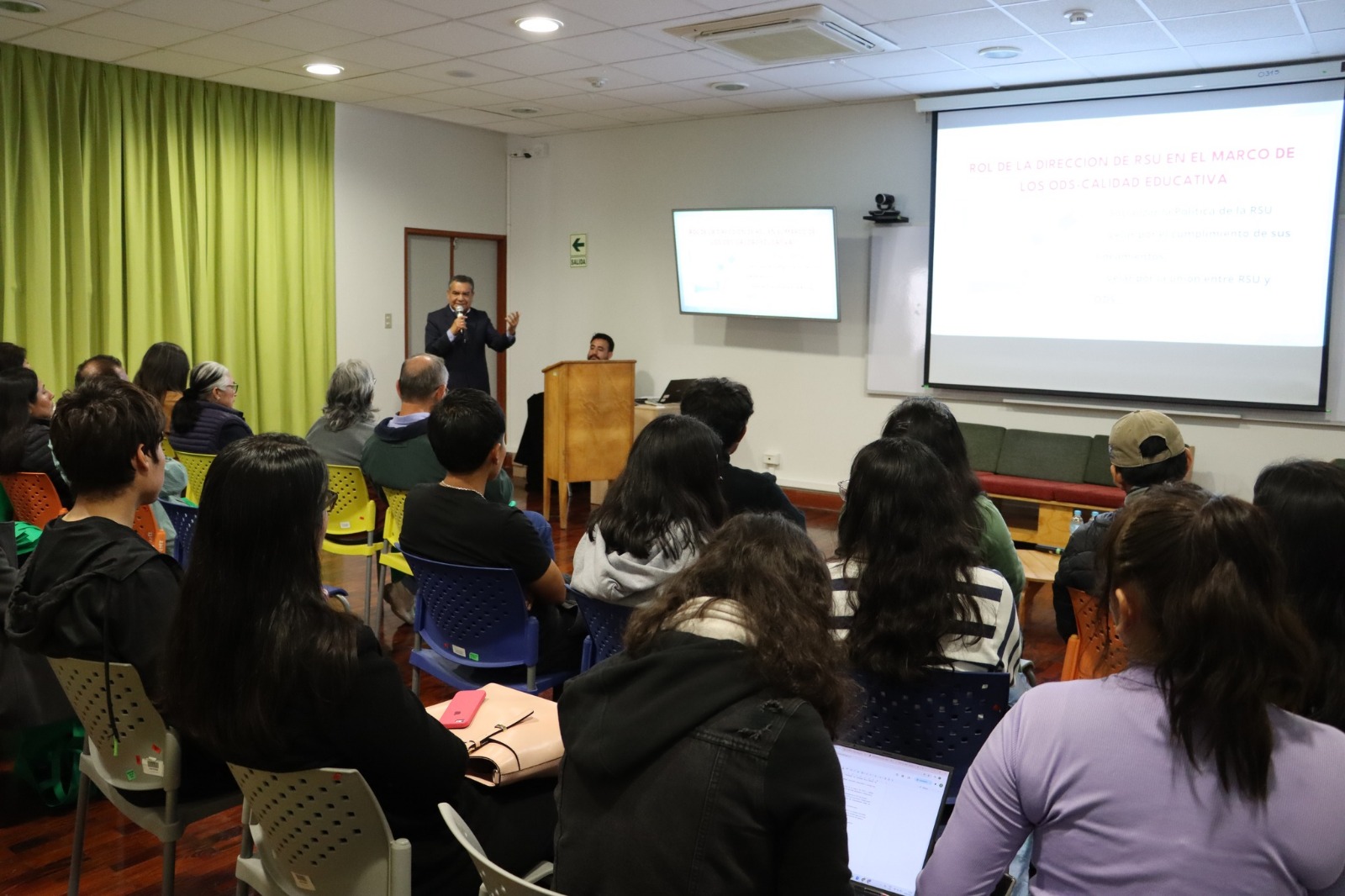Jornada de sensibilización RSU en Biblioteca Agrícola Nacional Orlando Olcese
